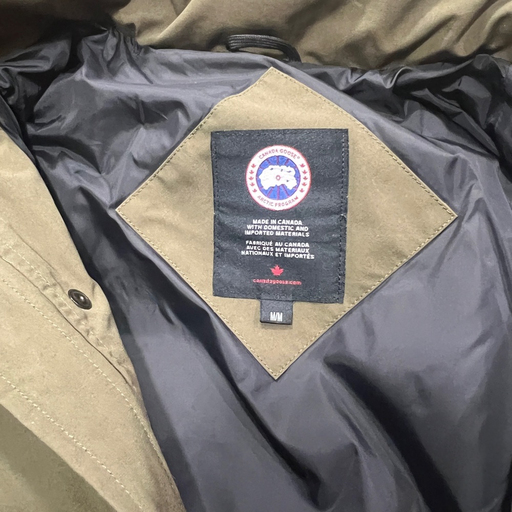 Authentic Canada Goose Military Green Wyndham Parka Jacket with fur Med. EC - Picture 8 of 8